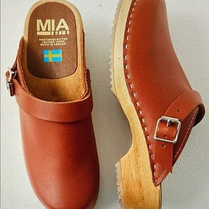 Free People Alma Clogs